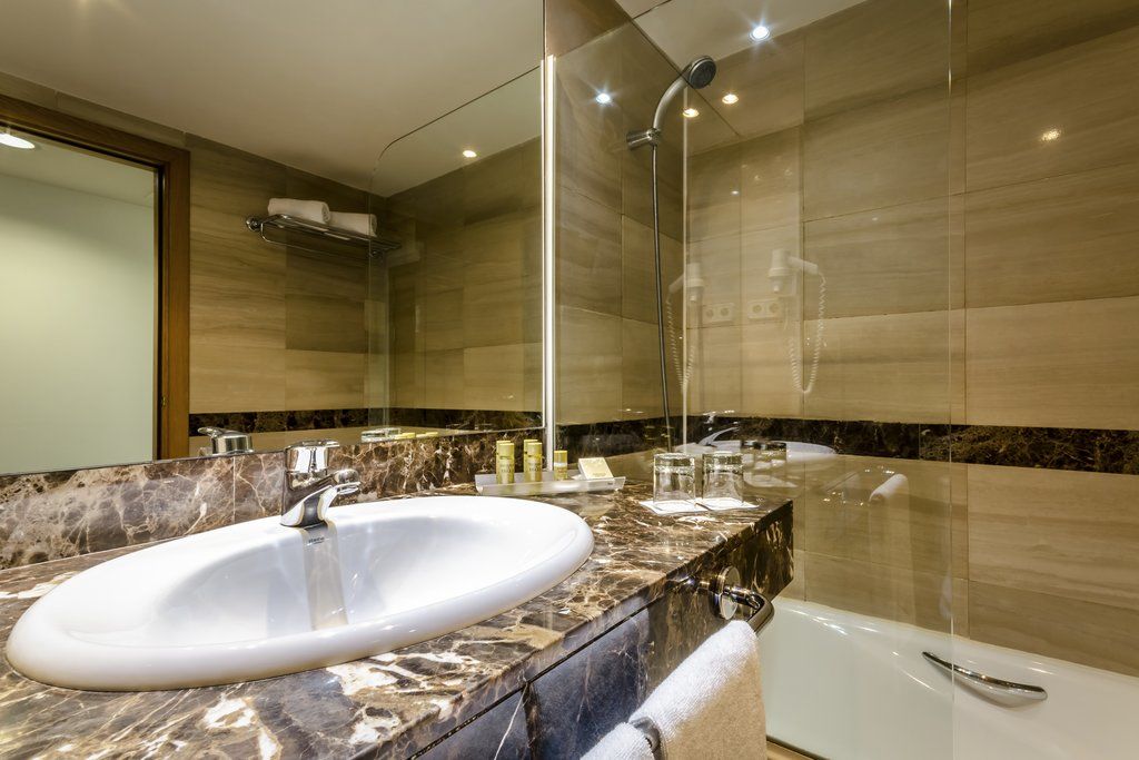 Hotel Exe Barbera Parc Барбера дел Валес Екстериор снимка